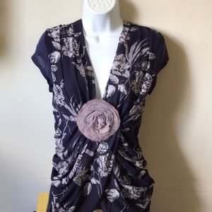 Sexy v-neck floral Deletta top